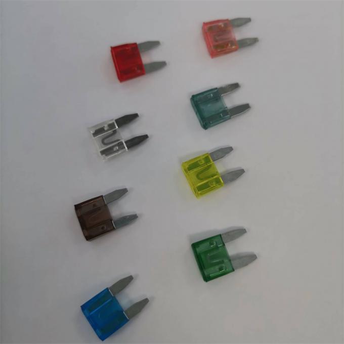 Dissmann 50A 5Gの通信モジュールはDC80Vの中国の自動車刃のヒューズを溶かす