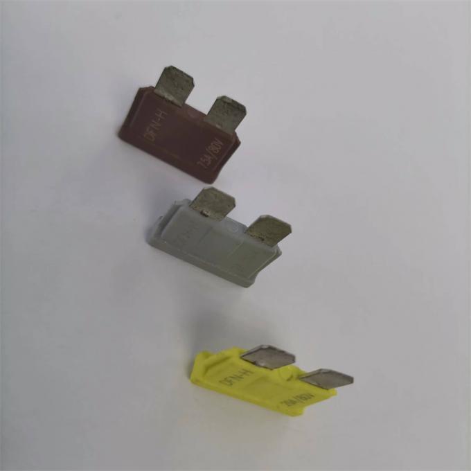 DC80V 30Amp 5Gの通信モジュールはULを証明した中国の自動車刃のヒューズを溶かす