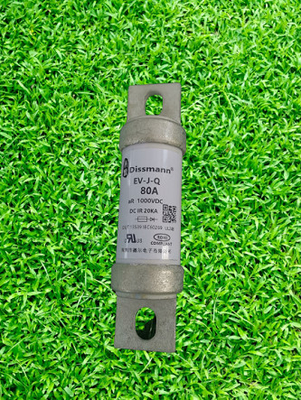 1000vdc Ev力の保護80ampヒューズの陶磁器の円形の管のボルト
