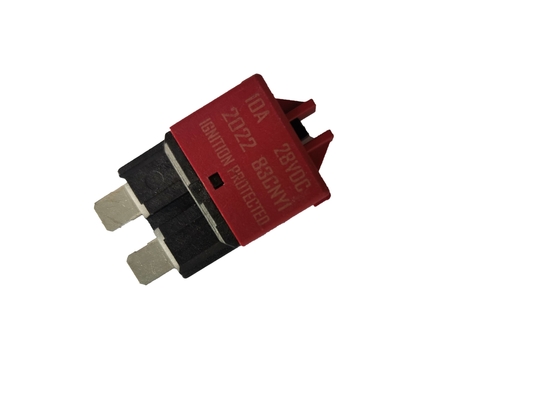 赤く再設置可能な遮断器の刃のヒューズ28VDC 5Aは流れを評価した