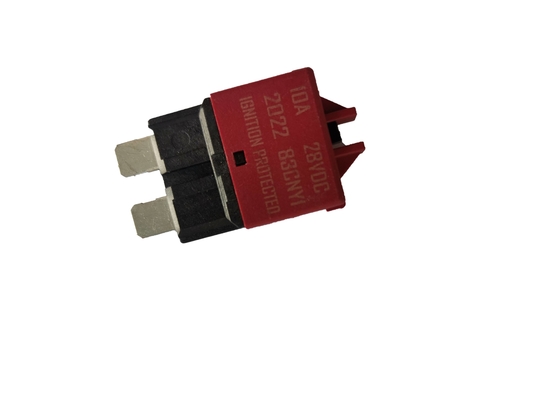 赤く再設置可能な遮断器の刃のヒューズ28VDC 5Aは流れを評価した
