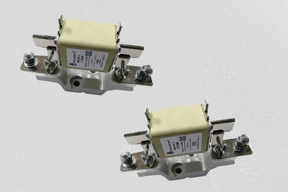 NT RT NH高い破裂容量のヒューズ600VDCは電圧IEC60269を評価した